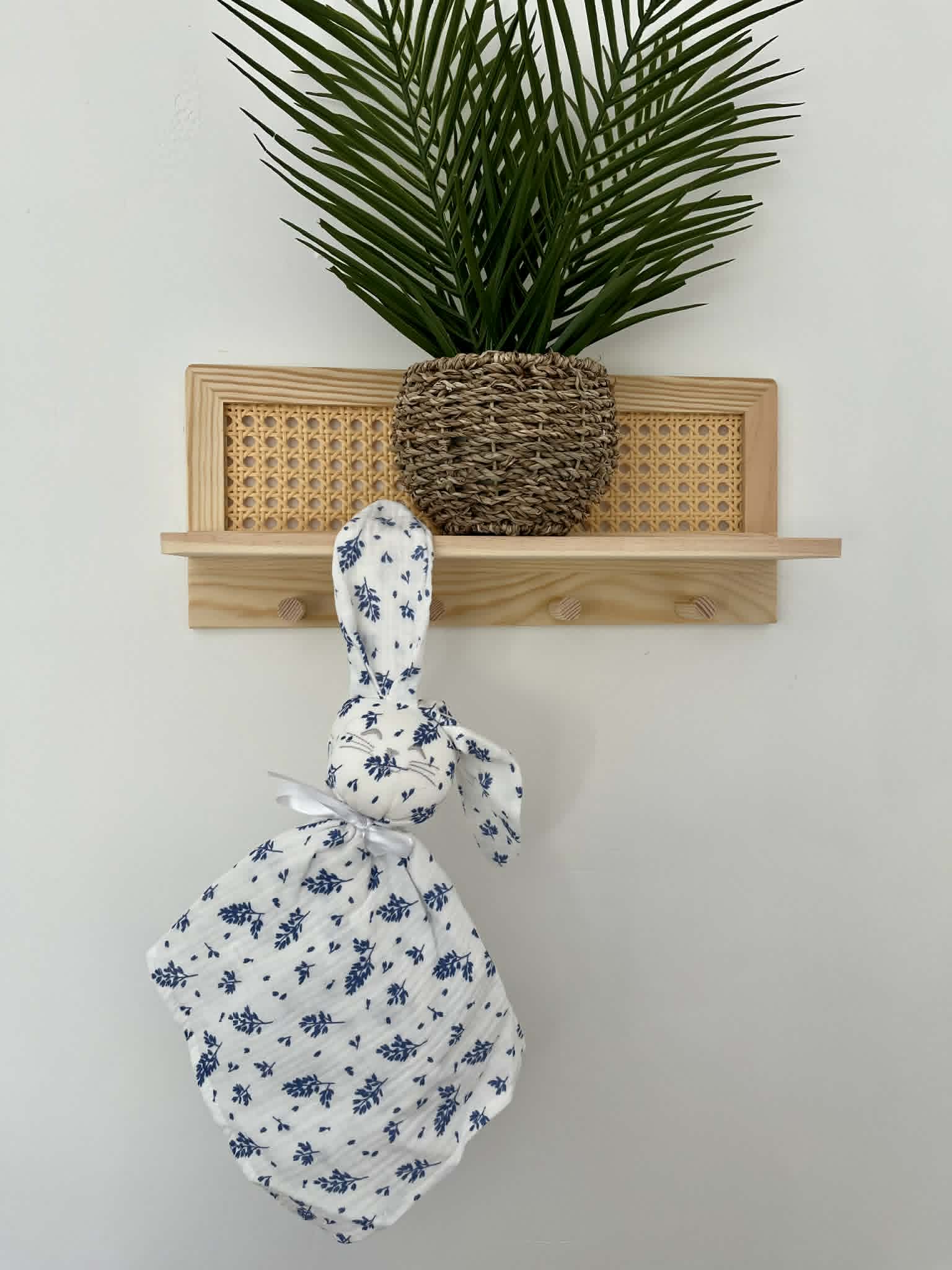 Doudou lapin feuilles